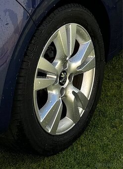  Znížená cena Peugeot 208 , 1560cm3 , 2015 - 13