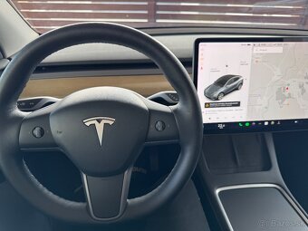 Tesla Model Y ° Dual motor (4x4) ° LR ° 2021 ° - 13