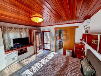 ZREKONŠTRUOVANÝ MODERNÝ VÍKENDOVÝ DOM S VÍNNOU PIVNICOU - 13