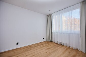 NA PREDAJ,4-izbový byt Košice - Západ - Michalovská ul. - 13