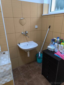 Prenajmem 1 izbový malý apartmán  - garzónku - 13