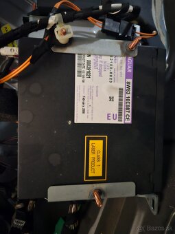 Rozpredám Jaguar XF 2.7d 152kw - 13