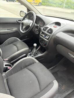 Predám Peugeot 206 1.4 Benzín - 13