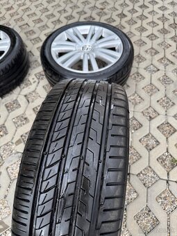VW elektróny R17 5x112 s letnými pneumatikami 225/45 R17 - 13