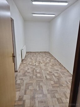 Predaj budovy vhodnej na sklad, obchod, výrobu-Znížená cena - 13