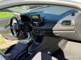 Hyundai I30 SW - 1.majitel kupované na SR - 13