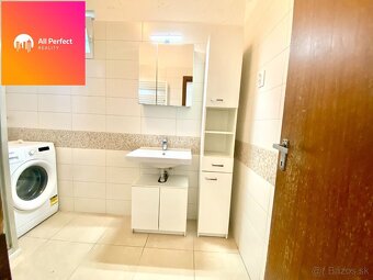 Priestranný zariadený 4-izbový byt s veľkou loggiou, balkóno - 13