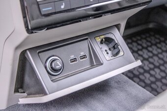 Volkswagen Touareg 3.0 V6 TDI SCR 210kW R-Line 4Motion - 13