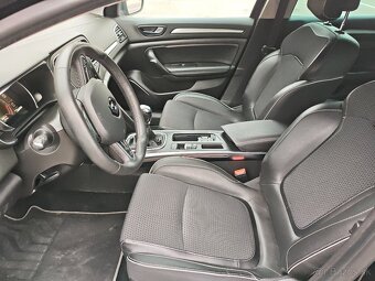 RENAULT MEGANE BOSE EDITION TCE 130 R.V.2016 - 13