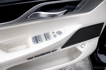 BMW Rad 7 740Ld xDrive A/T - 13