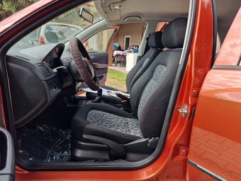 Škoda Fabia 1.2 HTP Easy 55k (benzín) kup.v SR - 13