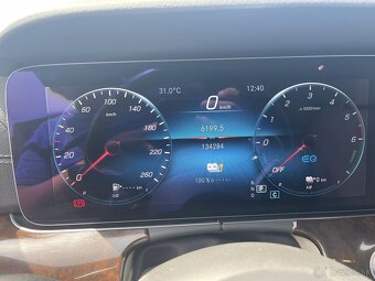 Mercedes-Benz E 300de 4MATIC Sedan–2021/Hybrid/Odpocet DPH - 13