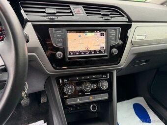 ►VW TOURAN 1,4 TSI - 110 kW, PARK. SENZORY, NAVI, 7 MÍST◄ - 13