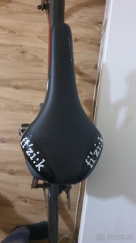 Karbónový cestný bicykel Scott Foil 20 - 13