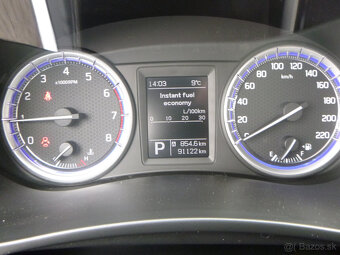 Suzuki Sx4 Scross 1,4T automat 2019 v záruke - 13