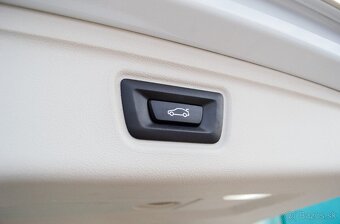 BMW Rad 3 Touring 318d A/T - 13