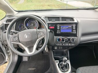 Honda Jazz 1,3 16V V-tec TREND

2015 - 13