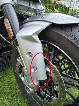 Triumph Rocket 3 GT  (r.v. 2021) - 13