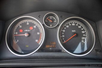 Opel Zafira 1.9 DT 88kW M6 - 13