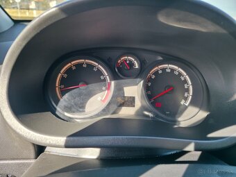 Opel Corsa 1.2 - 13