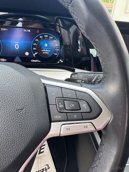 Volkswagen Golf 8 Variant 2.0 TDI DSG 110kW - 13