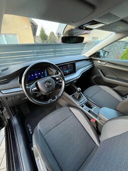 Škoda Octavia Combi 2.0 TDI Ambition SK ŠPZ - 13