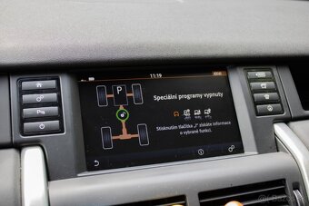 Land Rover Discovery Sport 2.0L TD4 SE AT - 13