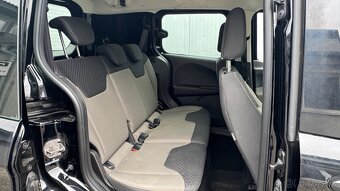 Ford Transit Courier - 13