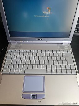Predám notebook Sony Vaio - 13