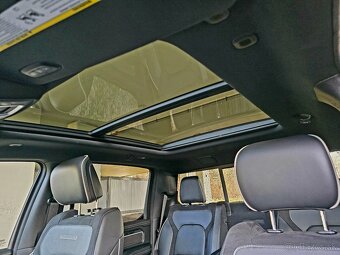 Ram 1500 5,7 HEMI, r. 2021,ODPOČET DPH, EL. PRAHY, PANORAMA - 13