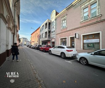 PRENÁJOM  1+kk BYT v historickom centre mesta Nové Zámky - 13