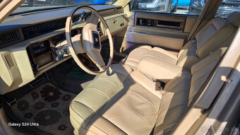 Cadillac Deville Sedan de Ville - 13