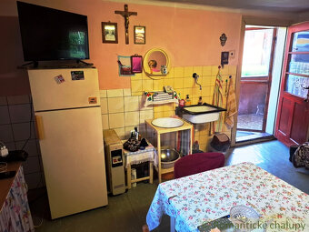 Menší domček s pekným dvorom Polomka - 13