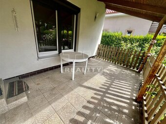 Na predaj veľký rodinný dom s tromi kúpeľňami pri Malom... - 13