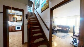 REZERVOVANÉ   Nadštandardný RD s krytým bazénom a VIP vin - 13