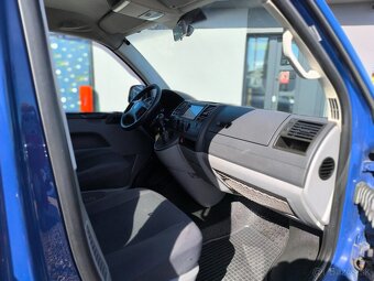 Volkswagen Caravelle - 13