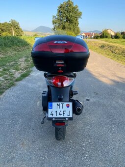 Aprilia Scarabeo 200 - 13