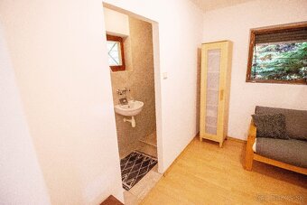 Víkendový domček a záhrada v Bratislave - 13