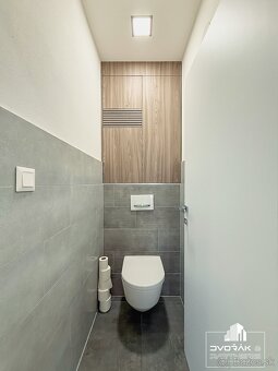 EXKLUZÍVNE Moderný 3 izbový byt na Bakossovej ulici na pr - 13