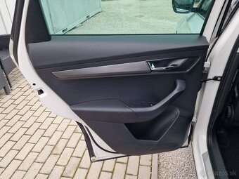 ŠKODA KAROQ 1.6 TDI STYLE DSG - 13