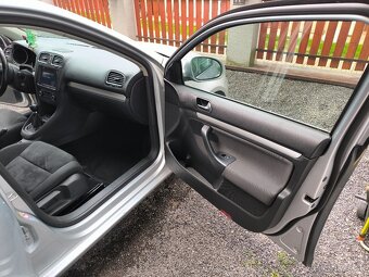 Predám Volkswagen Golf 6 Variant 2.0 TDI - 13