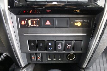 Mitsubishi L 200 L200 2.4 DI-D Double Cab Instyle 4WD A/T - 13