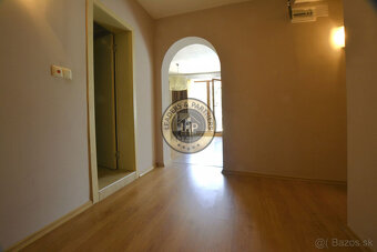 Apartmán 3+kk s bazénom Slnečné pobrežie-Bulharsko - 13