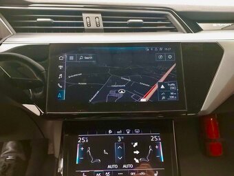 Audi e-tron 50 Quattro Advanced 313koní - 13