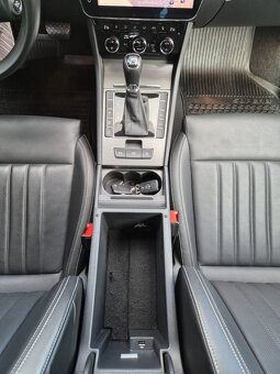 Predám  Škoda Superb Combi 2.0 TDI SCR Style 4x4 DSG - 13