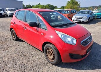 Kia Venga 1,4 i COOL benzín manuál 66 kw - 13