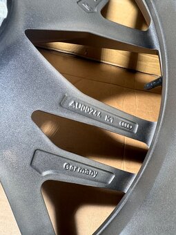 ORIG.AUDI Q4 SQ4.R21 235/45/21.255/40/21.NOVE ZLATE - 13