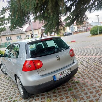 Volkswagen golf 5 1.6 75kw - 13