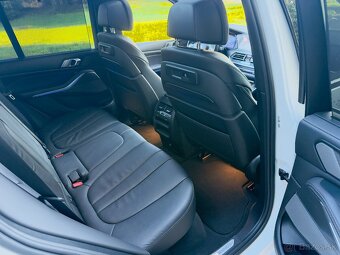 BMW X5 M50i - 13