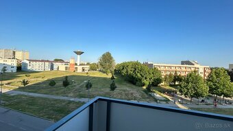 Prenájom 2i bytu na sídlisku West s vlastným parkovaním - 13